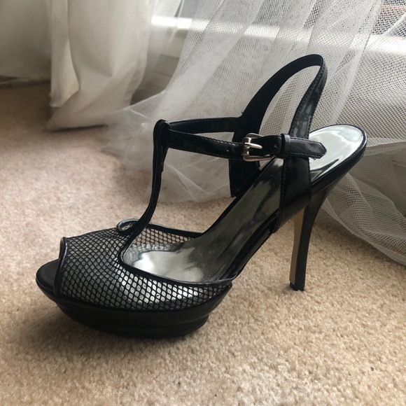 Guess by Marciano heels